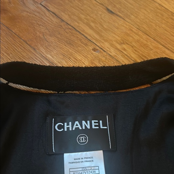 Chanel Black Collarless Jacket and Skirt Set - Picture 9 of 16